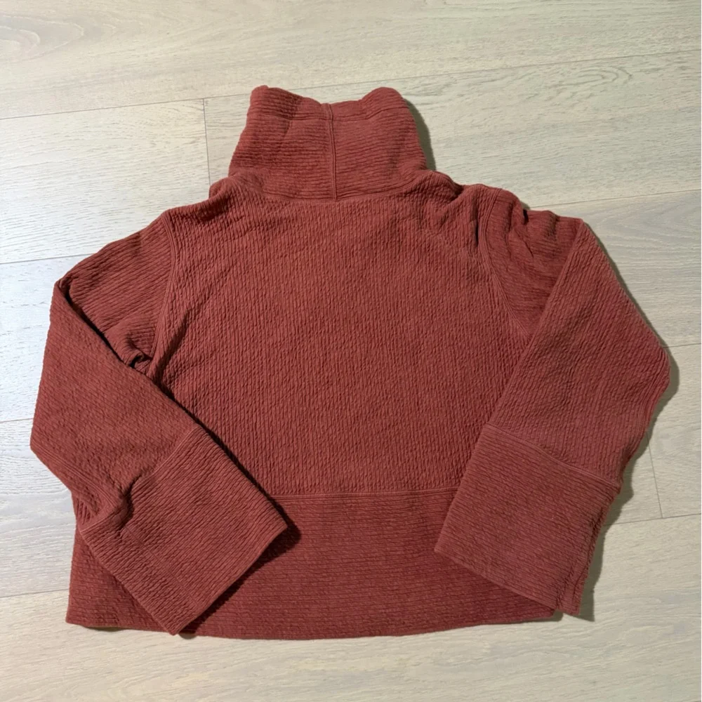 LULULEMON Retreat Yourself Pullover- Heathered Rustic Clay (size 4)
